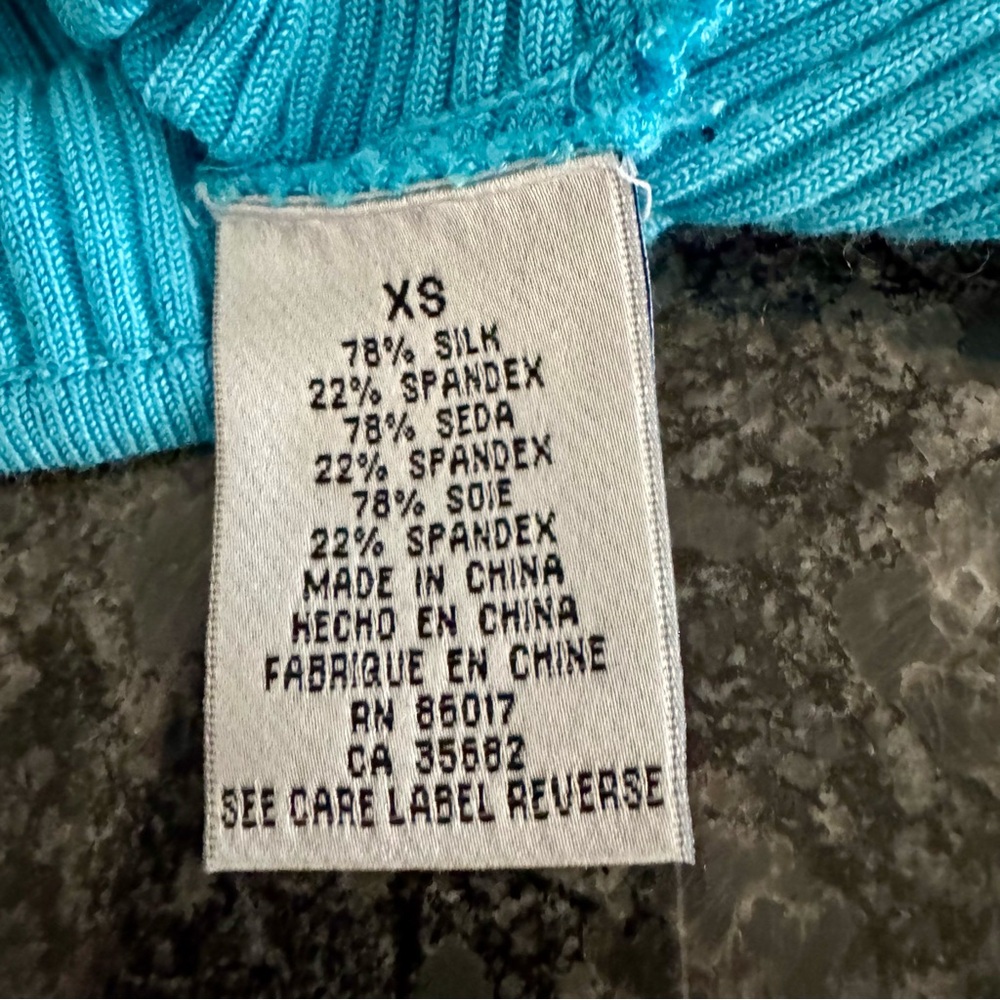 Bebe Blue Asymmetrical Skater Mini Skirt (and sweater) XS; silk Y2K - Picture 16 of 16